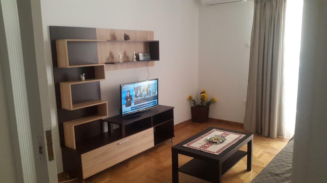 26 Prousis Apartment Athens Exterior photo